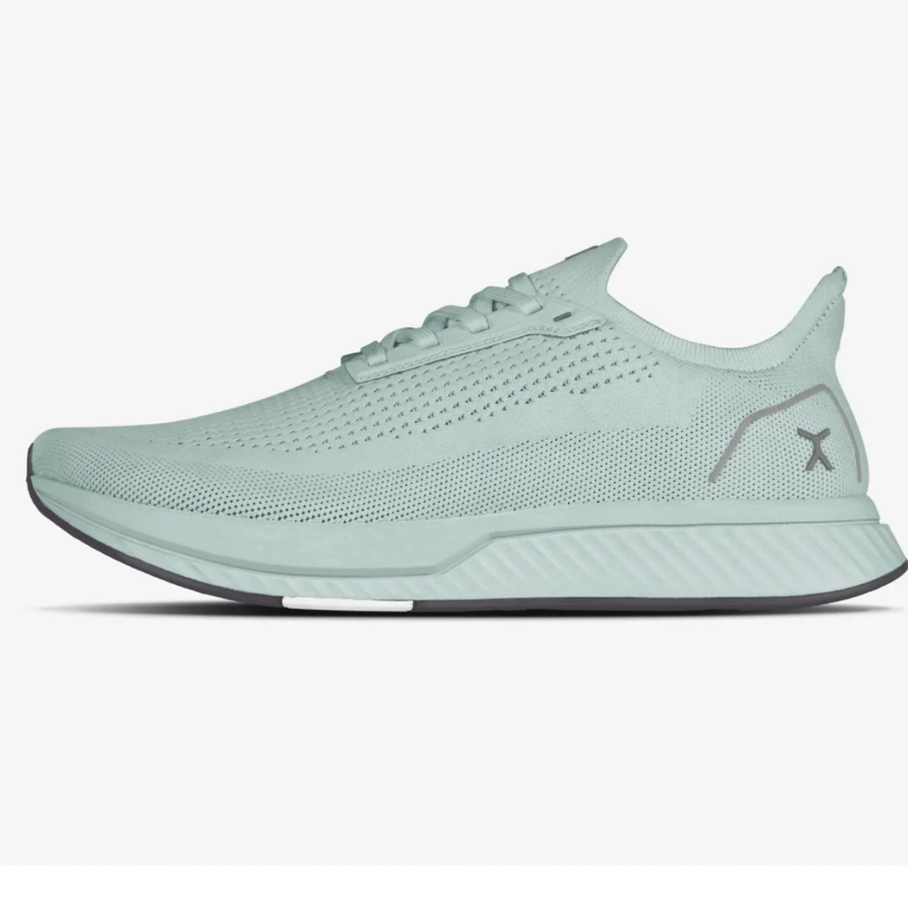 Flux Footwear Adapt Runner
